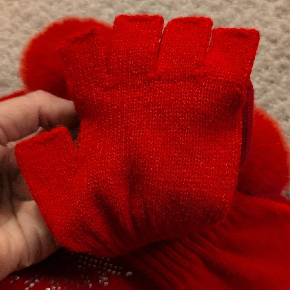 Kid's Red Rhinestone Snowflake Hat and Gloves NWT